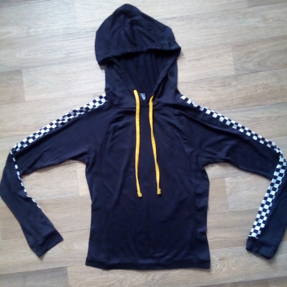 Long sleeve hooded shirt